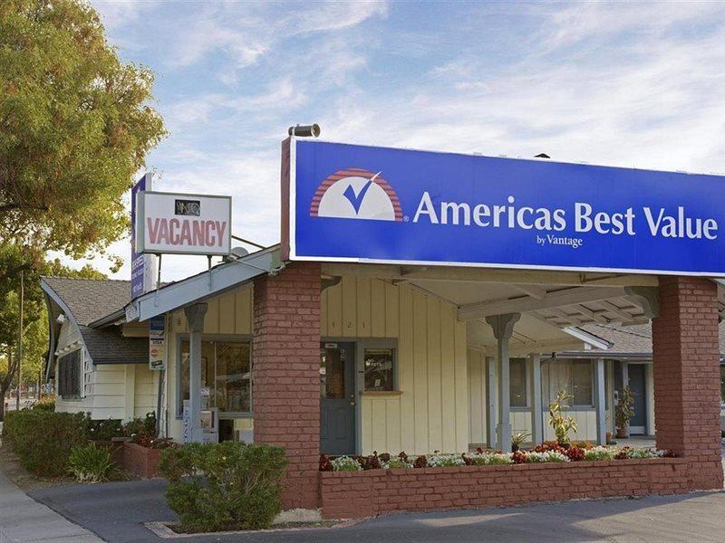 Americas Best Value Inn - Ливърмор Екстериор снимка